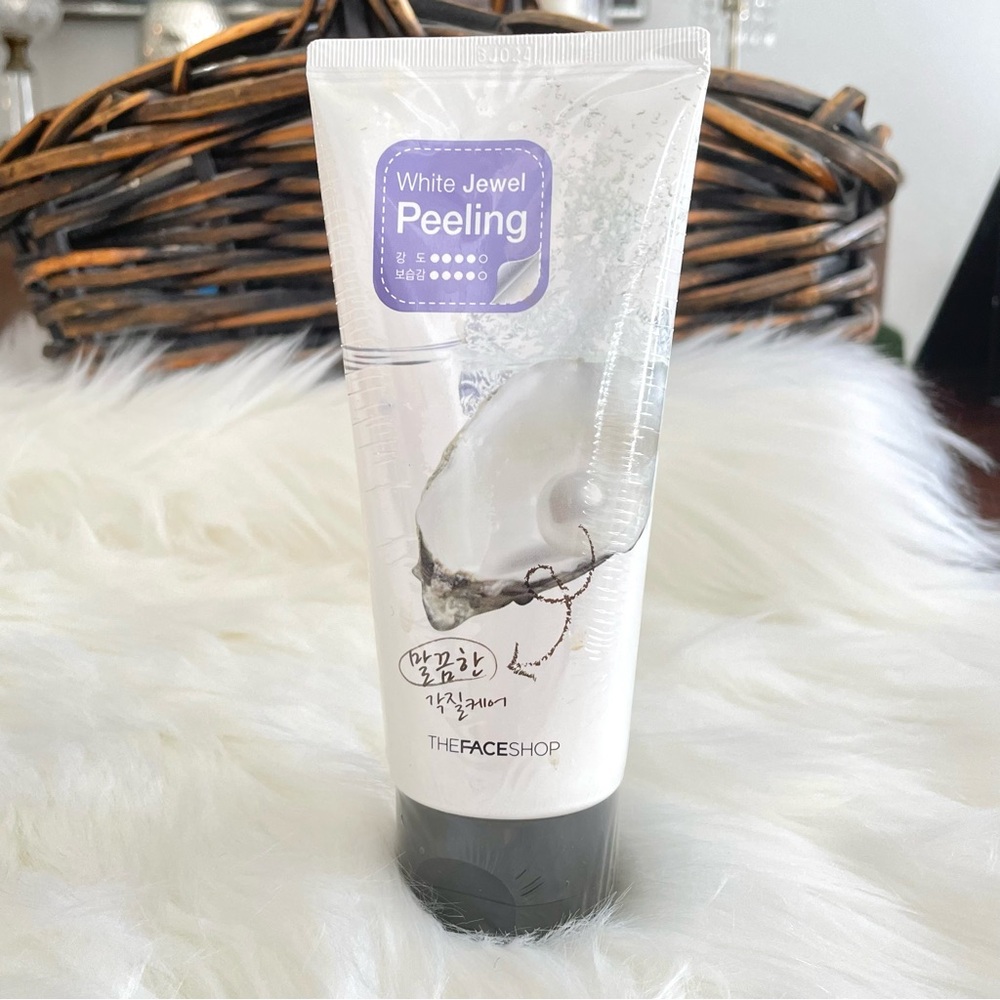 The Face Shop White Jewel Peeling Natural Liquid Exfoliant